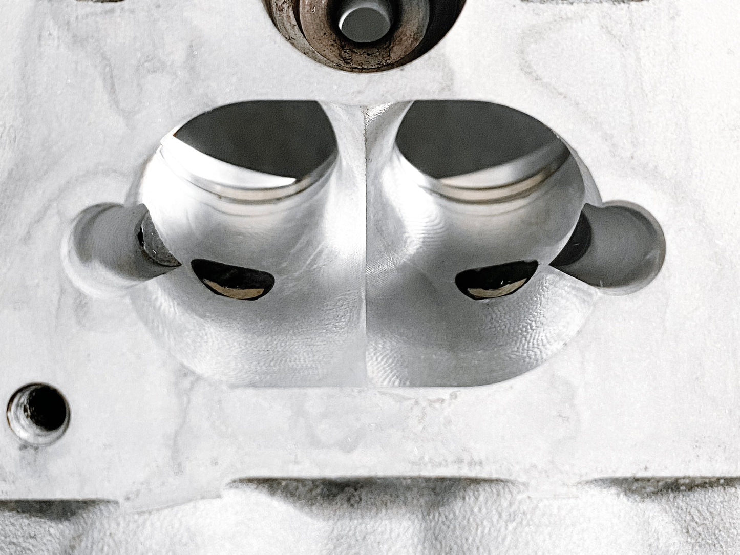 2.0 TSI EA888.2 - CNC Cylinder Head Porting